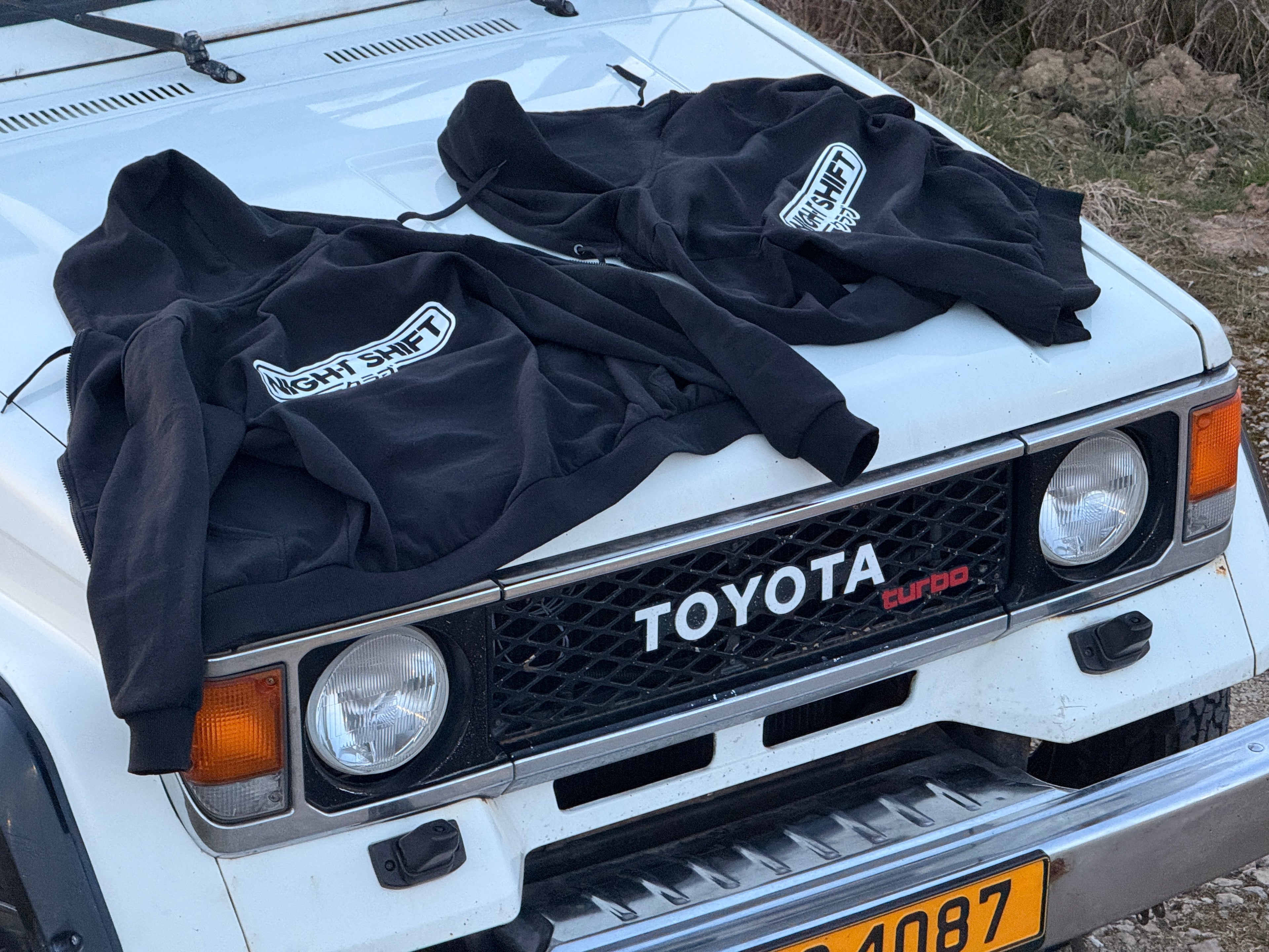 NightShift Zip–Hoodie