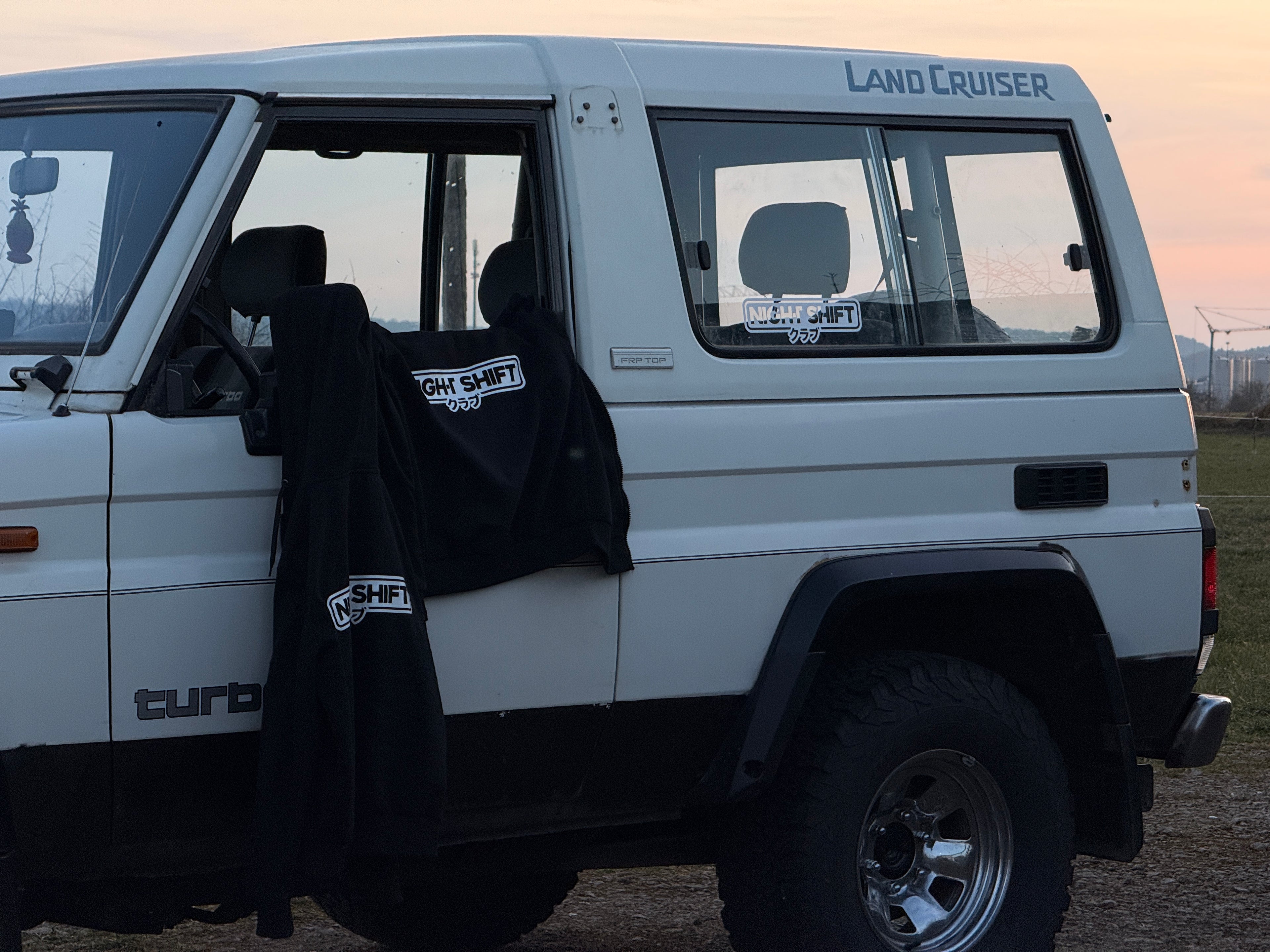 NightShift Zip–Hoodie